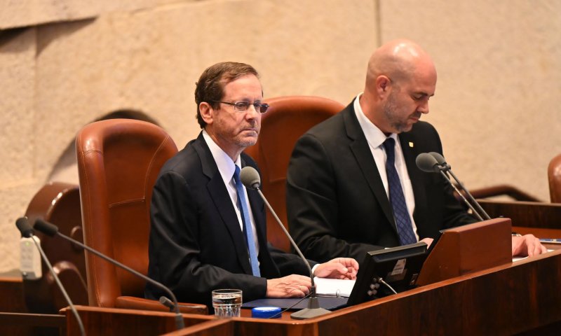 תיעוד: מליאת הכנסת פונתה כתוצאה מהמטח לירושלים