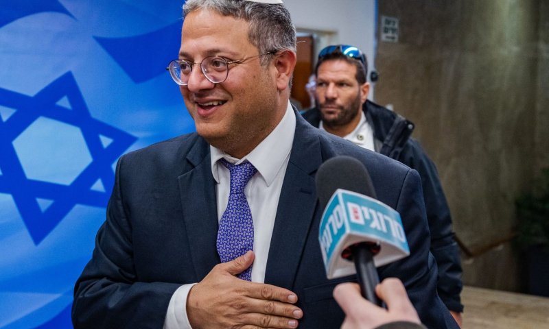 בן גביר: בוחן את חוק האיזוק האלקטרוני לגברים מכים