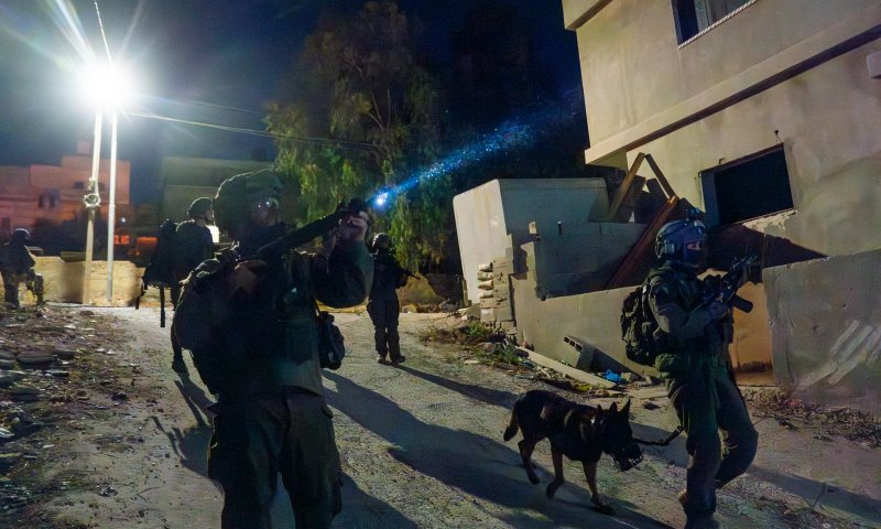 צה"ל מתגבר כוחות ביו"ש: נעצרו 35 מבוקשים, אמצעי לחימה הוחרמו