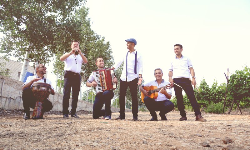 צפו: הלהקה הסרוגה חוגגת 35 שנה בסינגל חדש