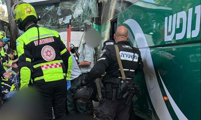 עדי ראיה: לאחר הדריסה הנהג יצא מהמשאית עם סכין