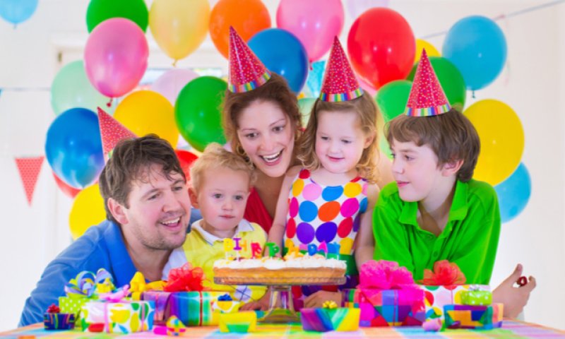 רגע לפני השמחה הבאה: יש מקום לכל המשפחה?