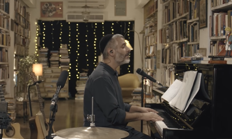 צפו: אביתר בנאי חושף את שיר המחאה היחיד שכתב