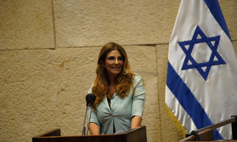 "הייתי חלק ממה שמכונה העולם הזוהר של דוגמנות"