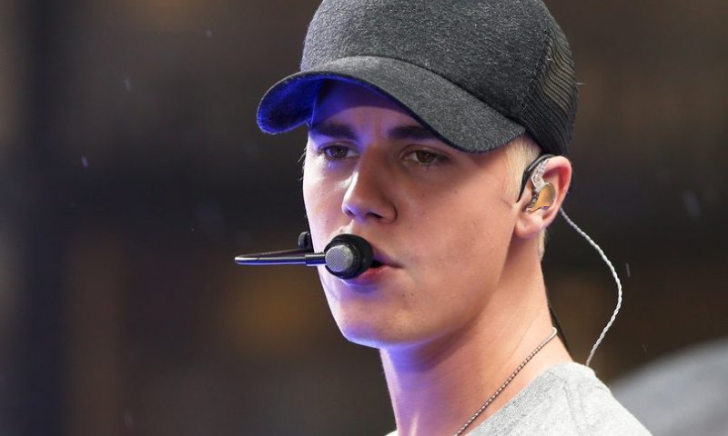 לא רק גל גדות: ג'סטין ביבר מרגש לרגל יום השואה