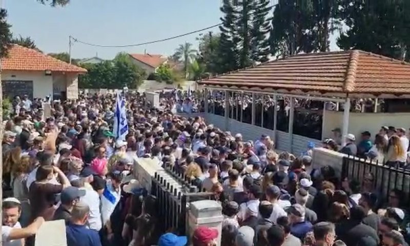 אלפים ליוו את אילן גנלס בדרכו האחרונה