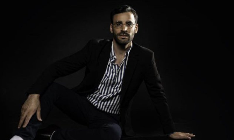 צפו: הטראומה הקשה שגרמה לחנוך להפוך לזמר