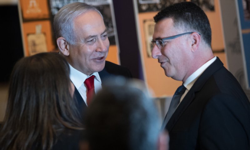 דיווח: נתניהו שוקל בחיוב את הבקשה של גדעון סער