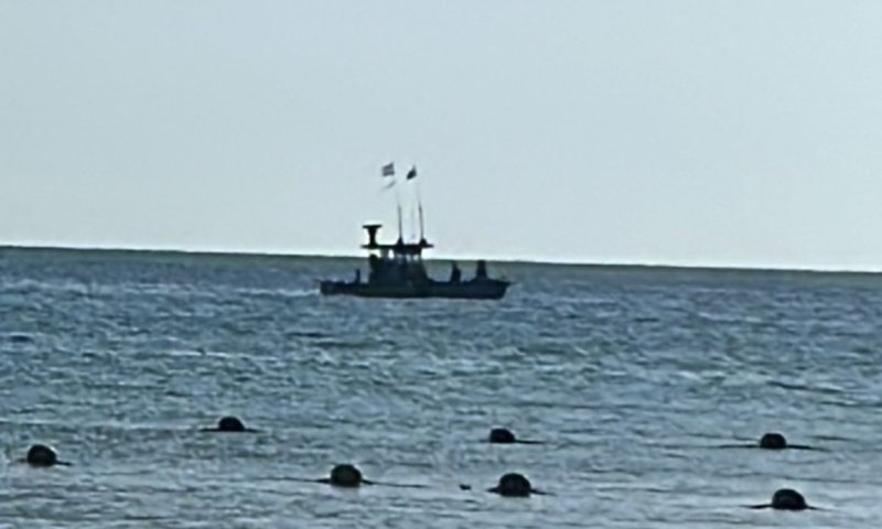תיעוד: המשטרה פוצצה אמל"ח בלב ים בחיפה