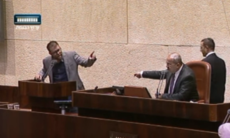 טיבי זרק מילה בערבית, אורן חזן יצא מכליו. צפו בעימות