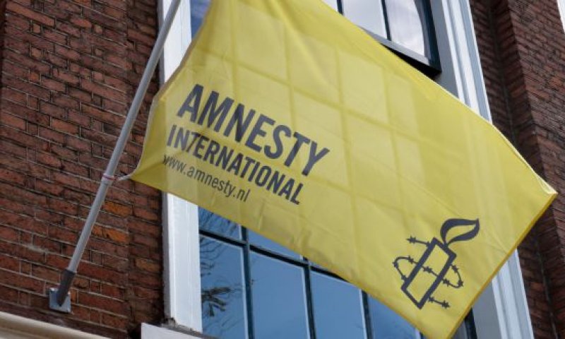אמנסטי משמיץ את ישראל, ומקבל הטבות מס מהמדינה
