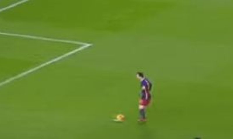 חוקי או לא חוקי? צפו בפנדל שמטריף את העולם