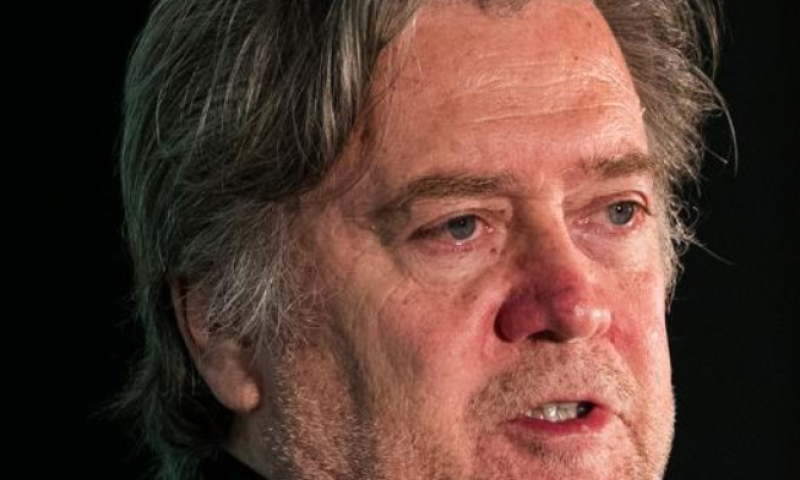 אחרי 4 חודשים: יועצו לשעבר של טראמפ שוחרר מהכלא