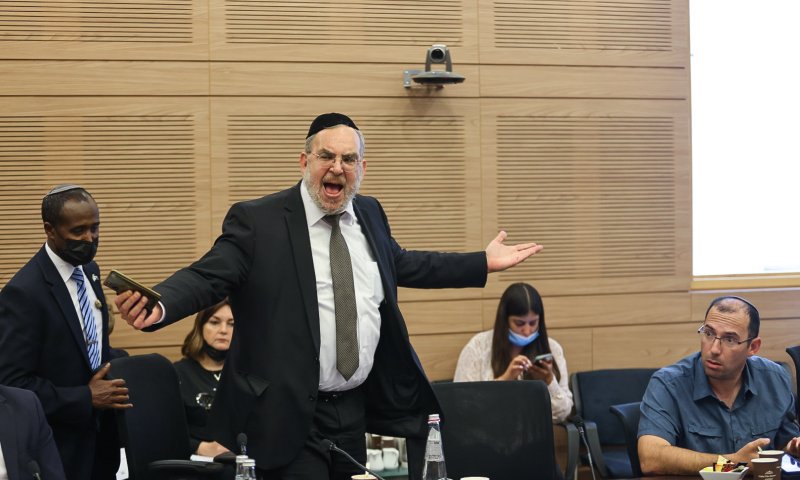 כשהאופוזיציה הופכת רק לפוזיציה