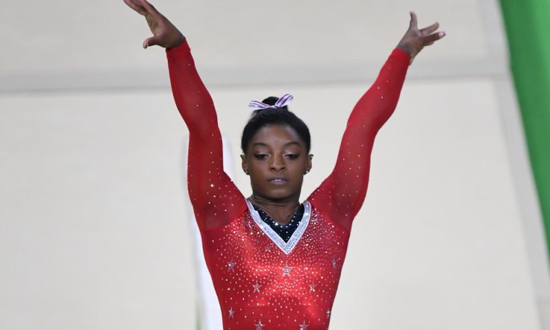 דרמה: המתעמלת סימון ביילס פרשה מהאולימפיאדה