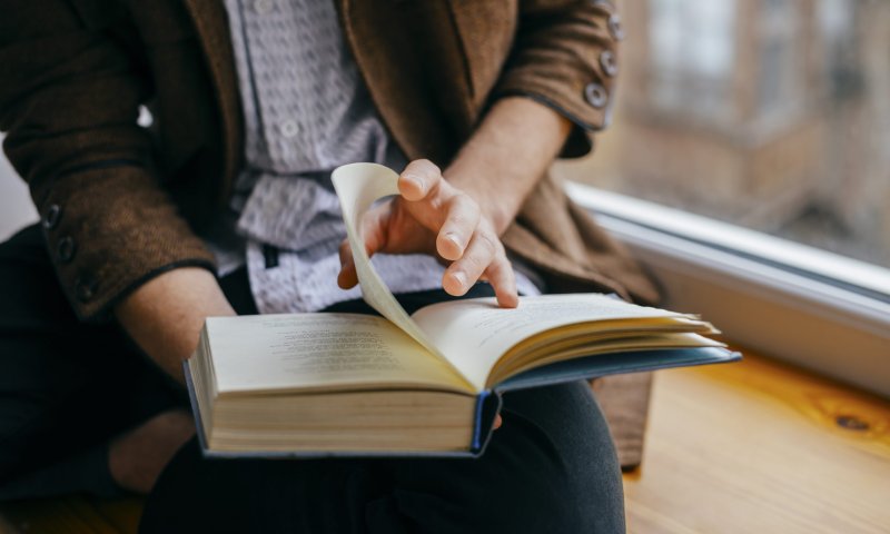 מחפשים לקרוא? המלצות ספרים לימי החג