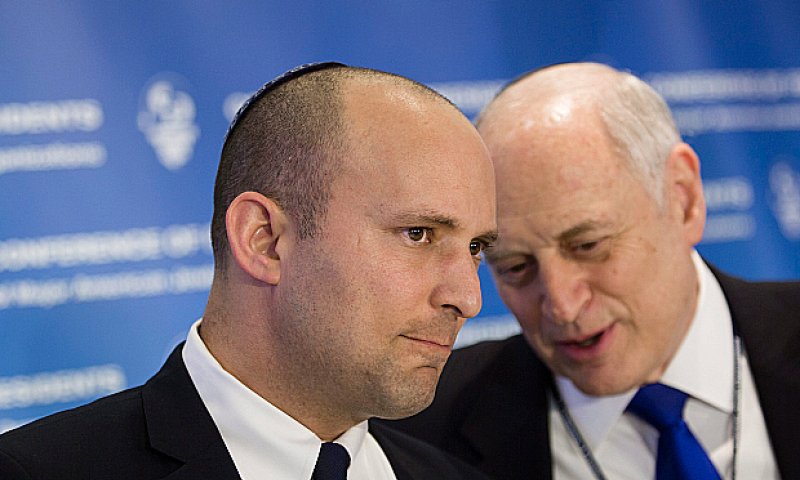 בנט מתנגד להמשך שחרור מחבלים: זה פרס לאבו-מאזן