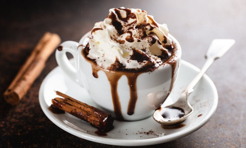 3 משקאות חורפיים שיחממו אתכם