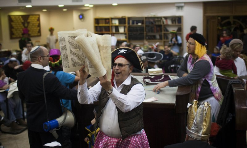 הלכות פורים ושושן פורים ביום שישי &ndash; לפי כל העדות