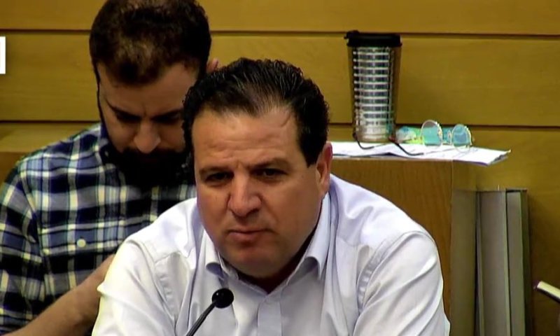 בלי בושה: עודה קורא לסירוב פקודה בתוך הכנסת