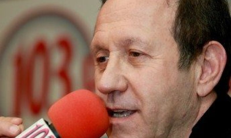 עד להודעה חדשה &bull; גבי גזית השעה את עצמו מהרדיו