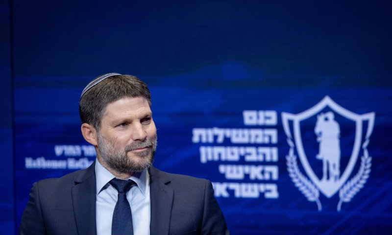 לאור התמיכה בטבח: הצעד של סמוטריץ' נגד הרש"פ