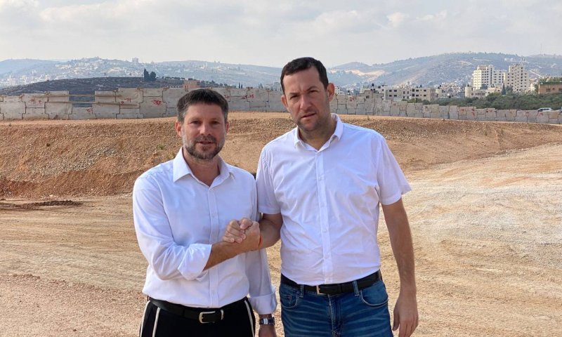 ראש המועצה דורש: לבטל את הטבות המס לאמנסטי ישראל