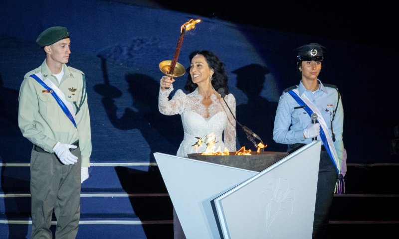 ריטה מצטרפת לגל המחאה נגד חוק האפליה