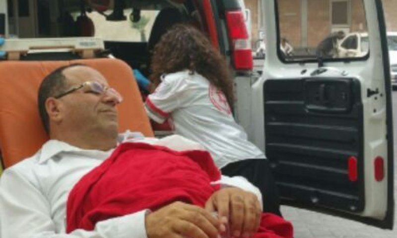 לא עומד בלחץ? איוב קרא פונה לבית חולים