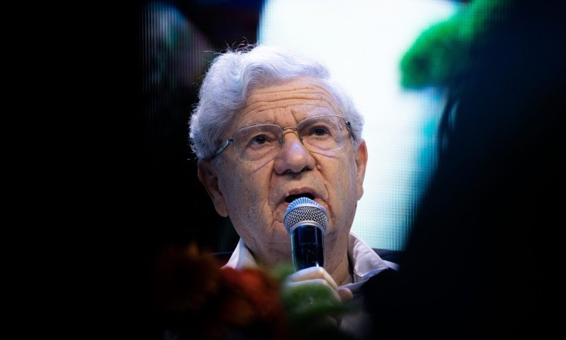 כשמדובר באהרון ברק המחאה היא קץ הדמוקרטיה | גיא עזרא