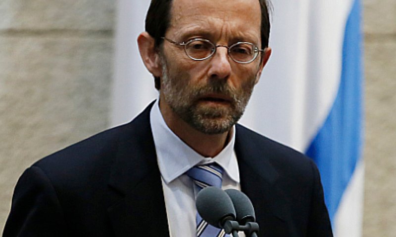 פייגלין מאשים: ישראל זרקה לכלבים את יונתן פולארד