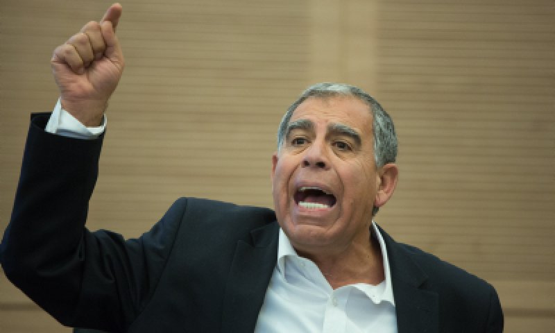 לוי הרעיד את המליאה: "אל תהרסו, תפוצצו"