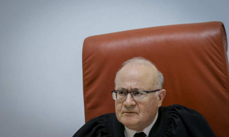 בלי יצחק עמית בהרכב: בג"צ פסק לטובת הממשלה