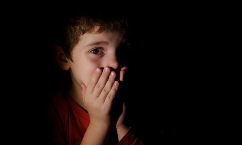 איך לתווך לילדים מציאות קשה כמו גל הטרור?