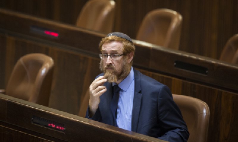 שיחת הטלפון שגרמה לגליק לפרסם התנצלות