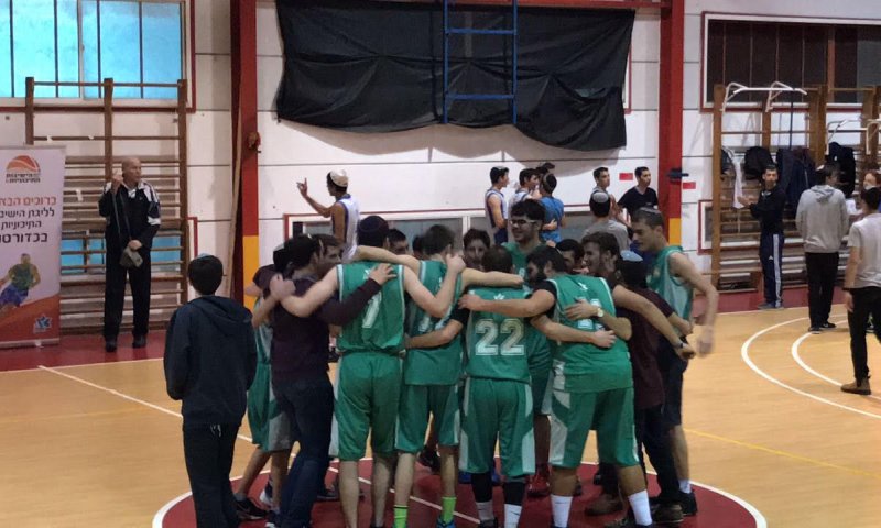 כרטיס אחרון לחצי הגמר &ndash; ליגת הישיבות התיכוניות