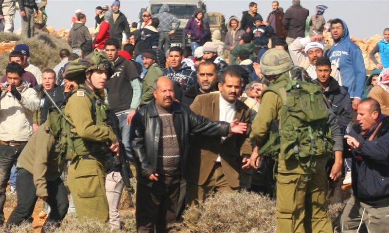 שני פצועים בהתפרעות של ערבים ליד המאחז אש-קודש