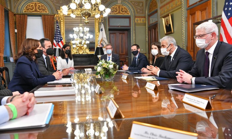 בכירים בממשל ביידן: רוצים לקדם מו"מ עם הפלסטינים