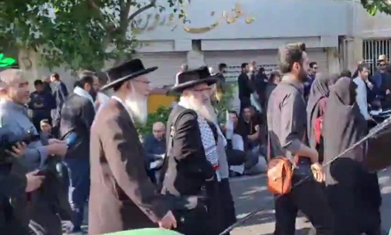 חרדים מנטורי קרתא השתתפו בהלוויית נשיא איראן ראיסי