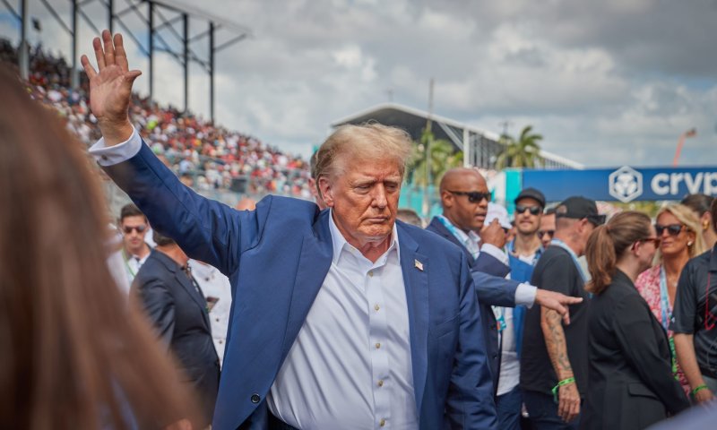 בצל העימות ביניהם: כך טראמפ הגיב לאירוסין של טיילור סוויפט