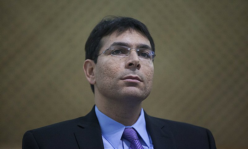 דנון: לנתק את אספקת החשמל לעזה