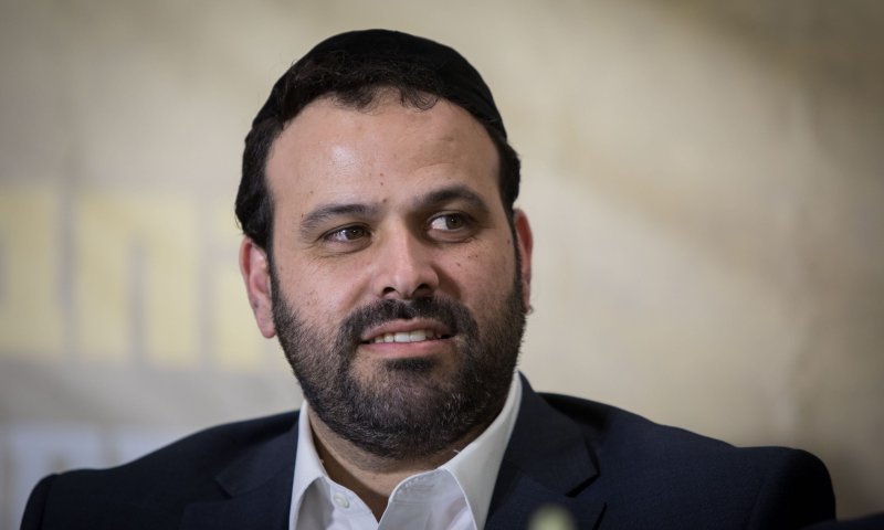 בעקבות דבריו: דרישה להדיח את ינון אזולאי מתפקידו