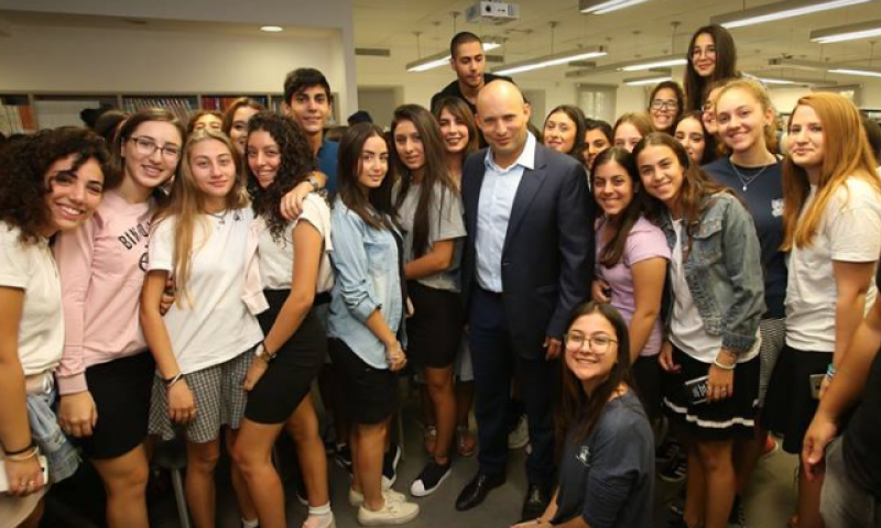 'אני צועקת כאב': מכתב פתוח לנפתלי בנט ואמא שלו