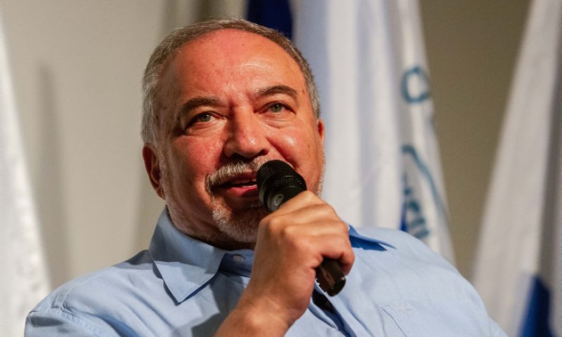 ליברמן: "נתניהו פרזנטור מצוין, אבל מנהיג חלשלוש"