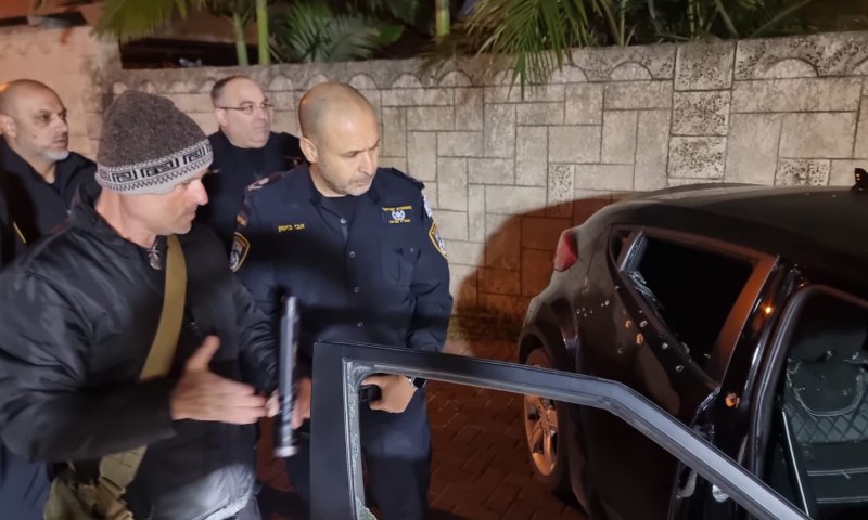 רצח כפול בטירה: אב ובנו נורו ברכב