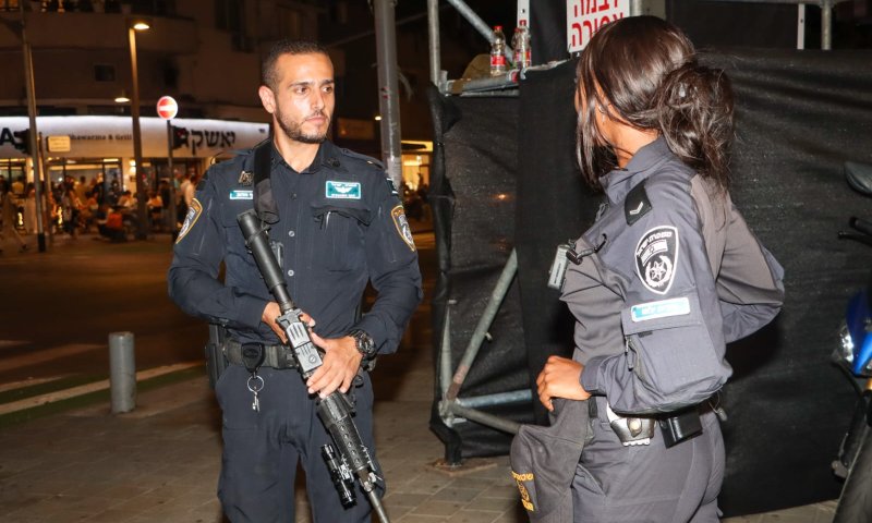 חשד: תקפו בנות זוג ונעצרו ע"י המשטרה