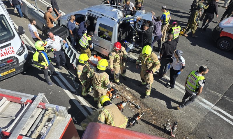 גוש עציון: ערבי ניסה לחטוף נשק מחייל בזירת תאונה וחוסל