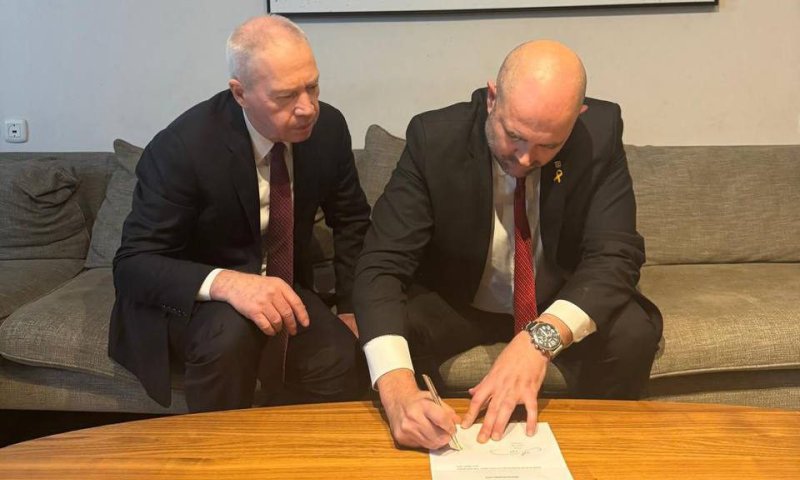 עכשיו זה רשמי: גלנט הגיש את התפטרותו ליו"ר הכנסת