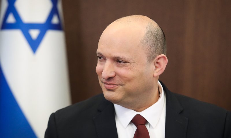 בנט, הרחובות בוערים, בטל את הטיסה להודו