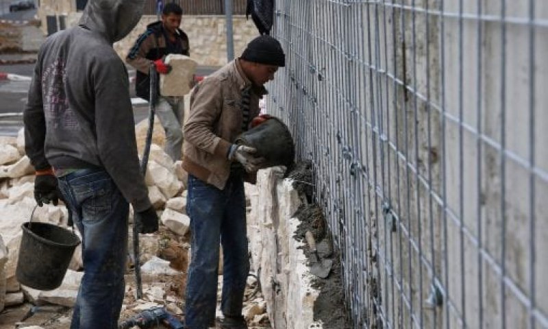 בית המשפט מחייב יישובים ביו"ש להכניס פועלים פלסטינים